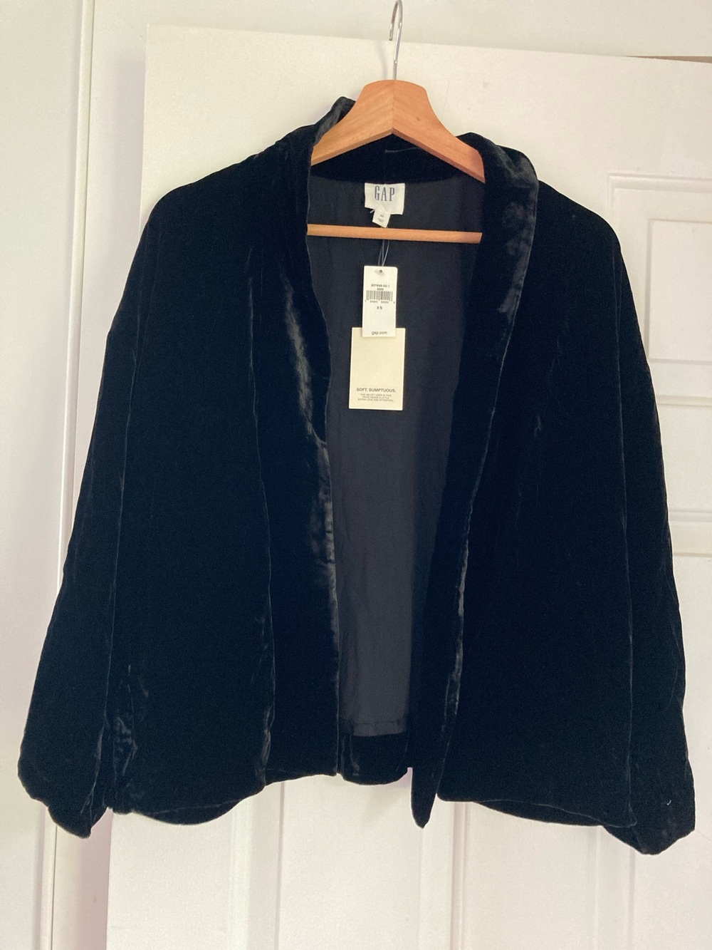 GAP Women's Black Velvet Open Blazer